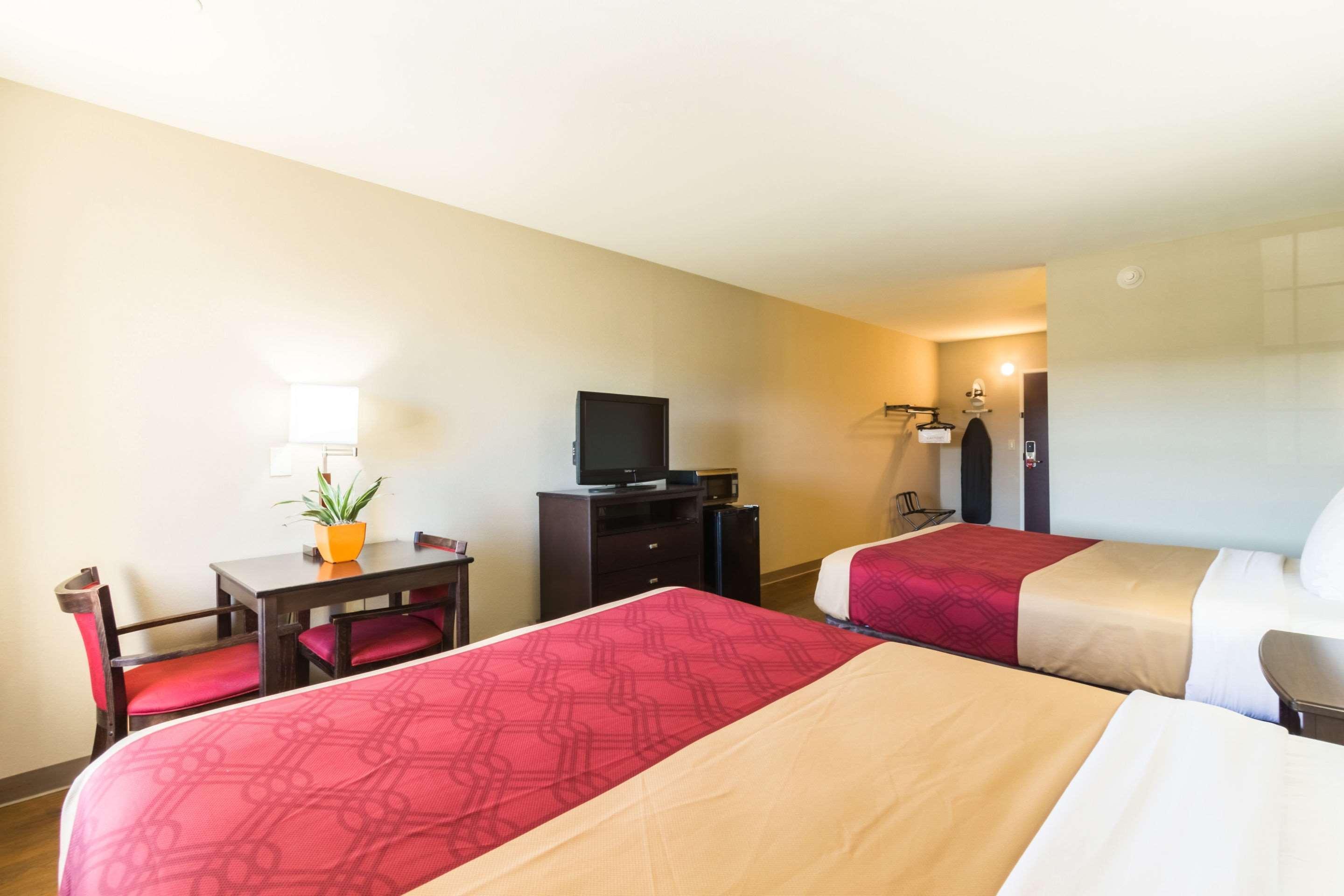 Econo Lodge Harrisburg - Southwest Of Hershey Area Eksteriør billede